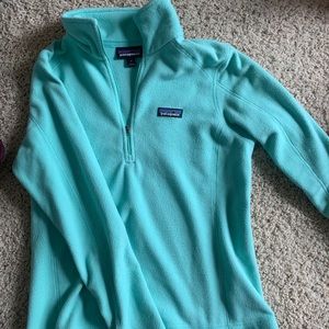 Patagonia women’s pullover